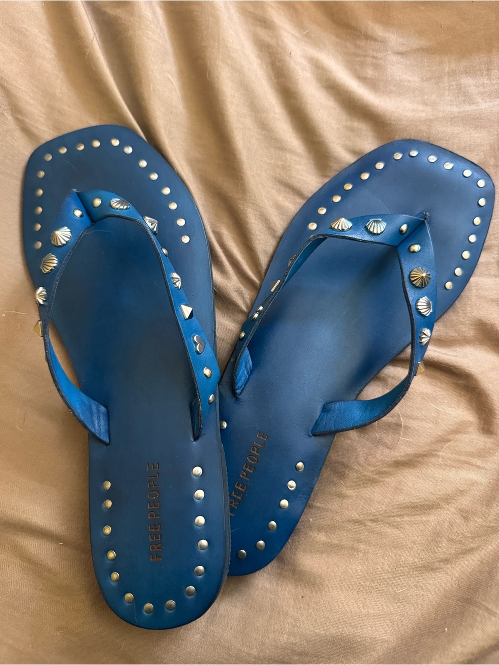 Free People Tide Flip Flops size 7